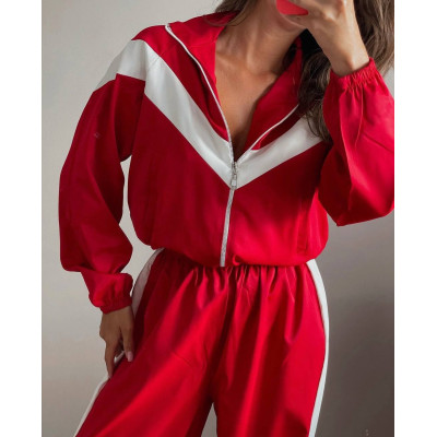 Двокольоровий oversize костюм із плащівки TrioContrast — червоний/чорний/беж, Мод.1460-6220