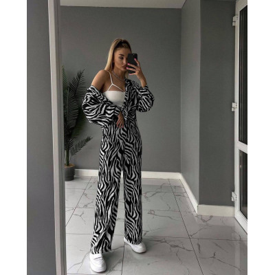 Костюм-сет «Vacation Zebra» 6220-1029 (сорочка + штани) — софт-принт Туреччина, чорно-білий/беж/малина/зелений/червоний/бузковий/оливковий Костюм-сет «Vacation Zebra» 6220-1029 (сорочка + штани) — софт-принт Туреччина, чорно-білий/беж/малина/зелений/червоний/бузковий/оливковий