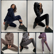 Велюровий костюм на весну Velour Spring Mood 6260-835 в кольорах чорний/капучино/бордо/сірий/темно-синій/фісташка/фрез