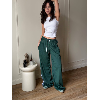 1493-0824 “Velour Vibes” — стильний велюровий костюм для жінок: м’який комфорт і модний вигляд