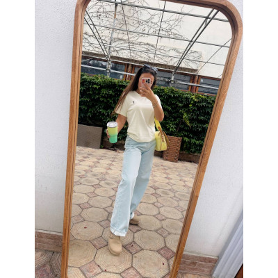 Блакитні Instagram-джинси «Don’t Touch» з турецького деніму 1545-1612 — стильні жіночі джинси для модних луків
