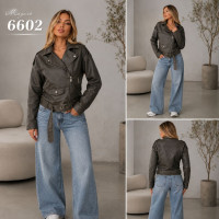 Косуха StreetMuse з екошкіри чорна, коричнева або молочна 1550-6602 oversize з продуманими деталями та ідеальною посадкою