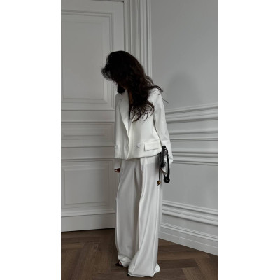 Жіночий костюм-двійка Palazzo Jacket 4959-581 з костюмки — піджак і палаццо в кольорах Молоко, Чорний, Шоколад Жіночий костюм-двійка Palazzo Jacket 4959-581 з костюмки — піджак і палаццо в кольорах Молоко, Чорний, Шоколад