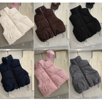 Флісова жилетка PolarWarm 6260-4274 на синтепоні 200 з флісовою підкладкою, кольори темно-синій, молочний, чорний, графіт, шоколад, барбі