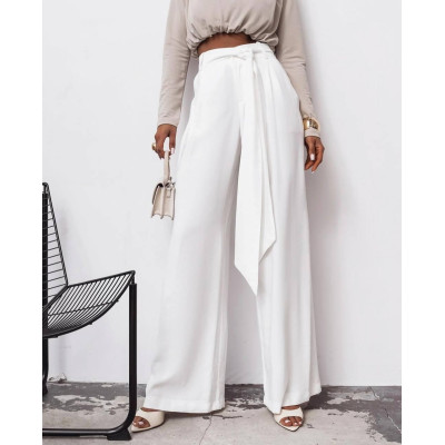Жіночі брюки maxi oversize з костюмки. Пасок у комплекті. Колір: чорний, беж, молочний. Модель: 4663-7200. Купити стильні та комфортні брюки для вишуканих образів!