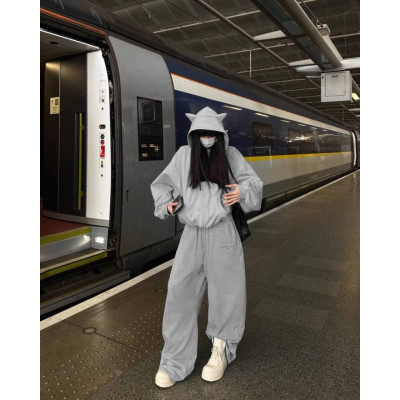 Чарівний жіночий костюм oversize у кольорі попелу модель 1456-184